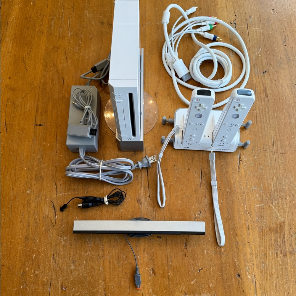 Nintendo Console Set in White